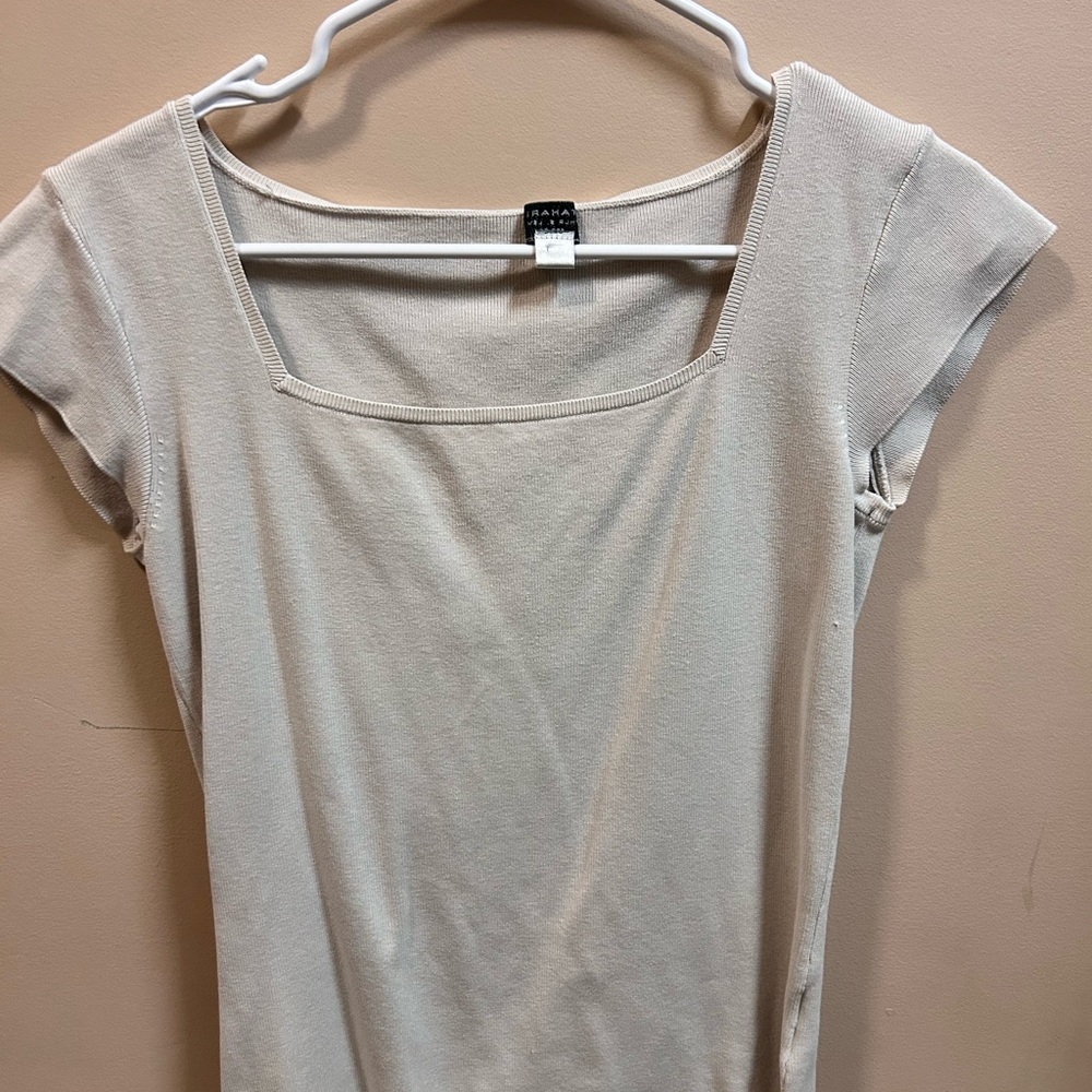 Banana Republic Gray Fitted Cap Sleeve Tee